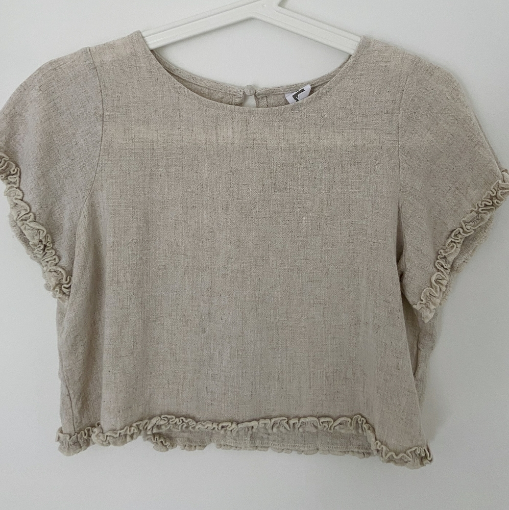 Pacsun ruffle trim crop top